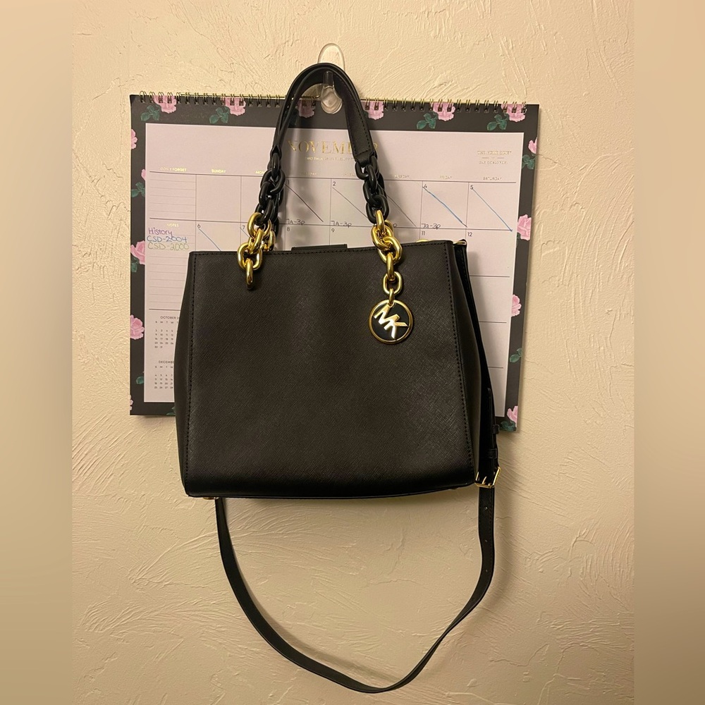 Michael Kors Cynthia crossbody purse